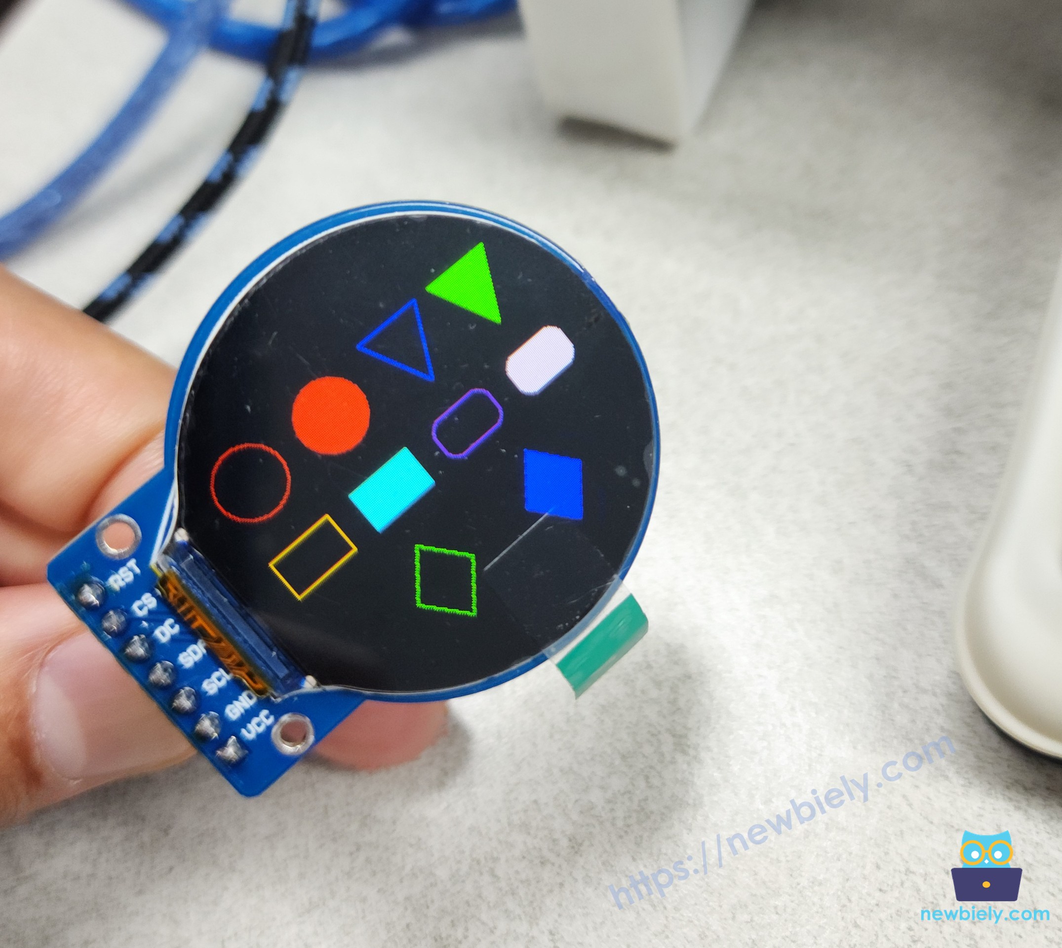 Tela TFT LCD Redonda Circular com Arduino desenhando formas