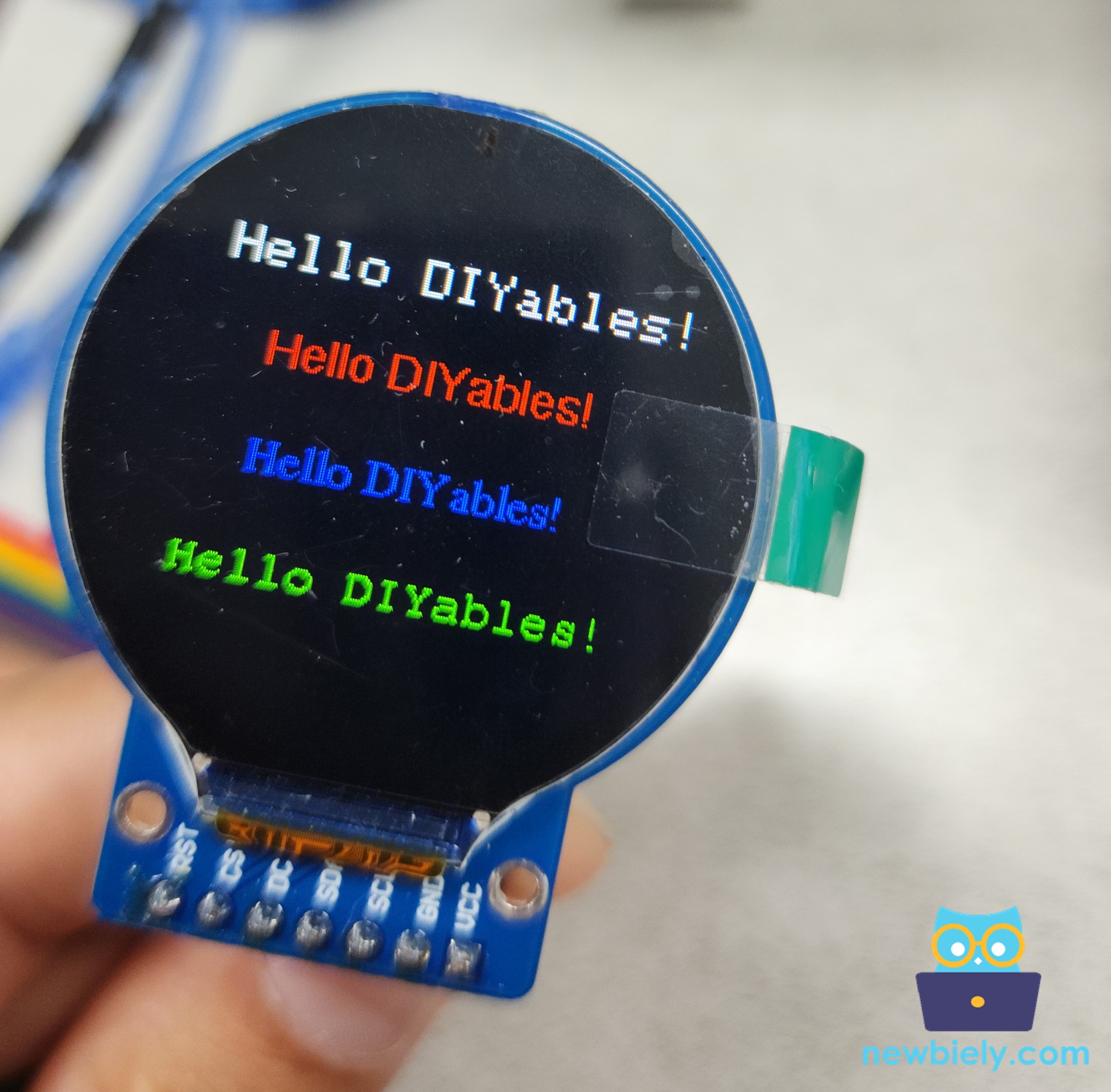 Tela TFT LCD redonda circular com ESP32 usando fonte externa